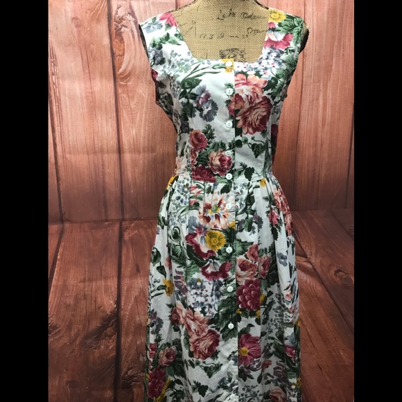 tangibles Dresses & Skirts - Vintage tangibles size medium floral dress